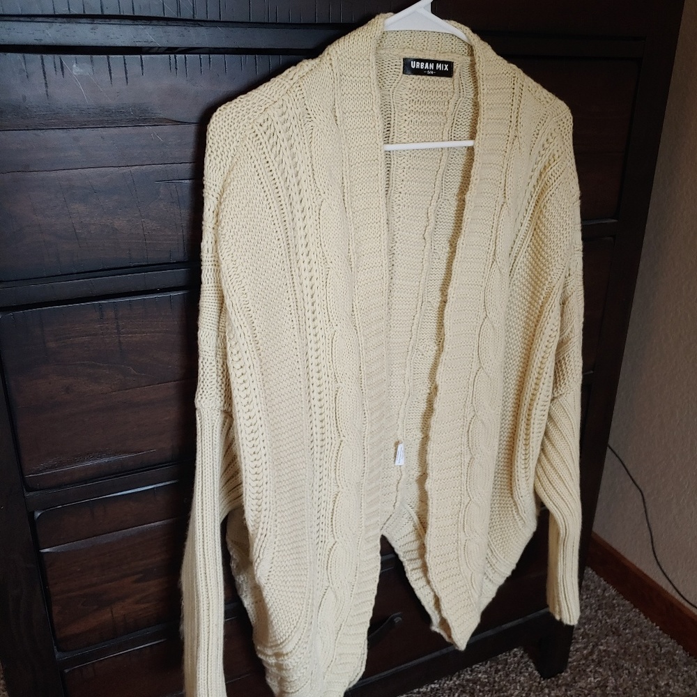 NWOT Women's Cardigan